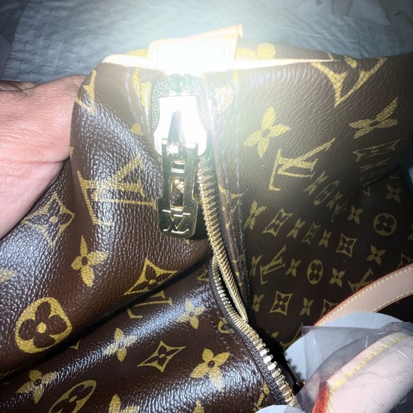 Louis Vuitton Brass Padlock with Keys - Picture 12 of 15